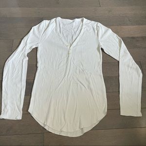 gap white long sleeve